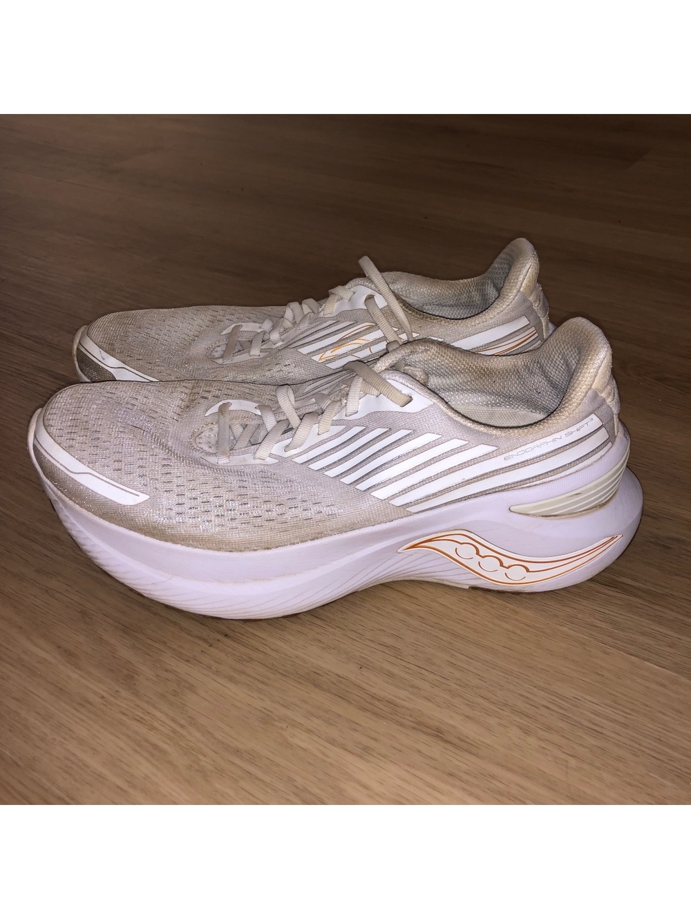 SAUCONY ENDORPHIN SHIFT 3 ALL WHITE RUNNING SNEAKERS SHOES MENS SIZE 9